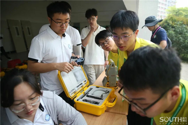 ̫������tyc4633