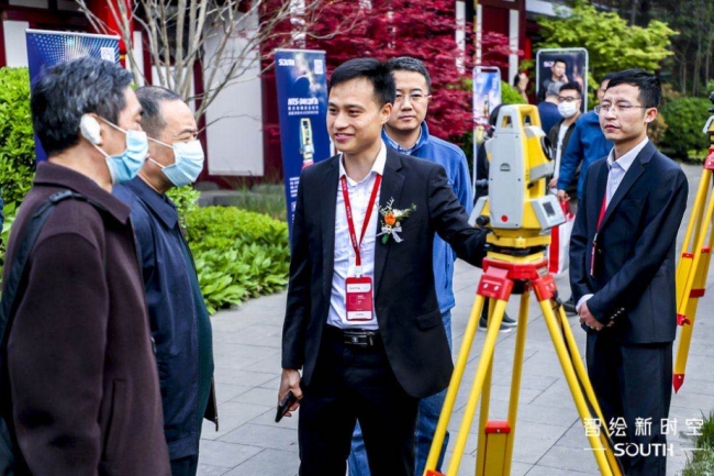 ̫������tyc4633