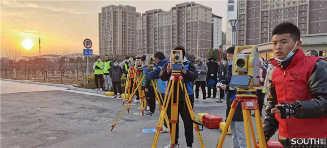 ̫������tyc4633