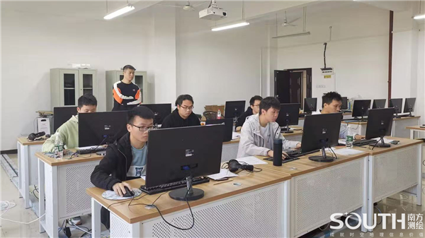 ̫������tyc4633