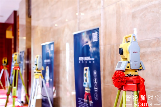 ̫������tyc4633