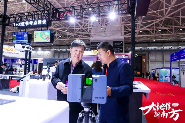 ̫������tyc4633