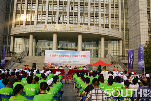 ̫������tyc4633