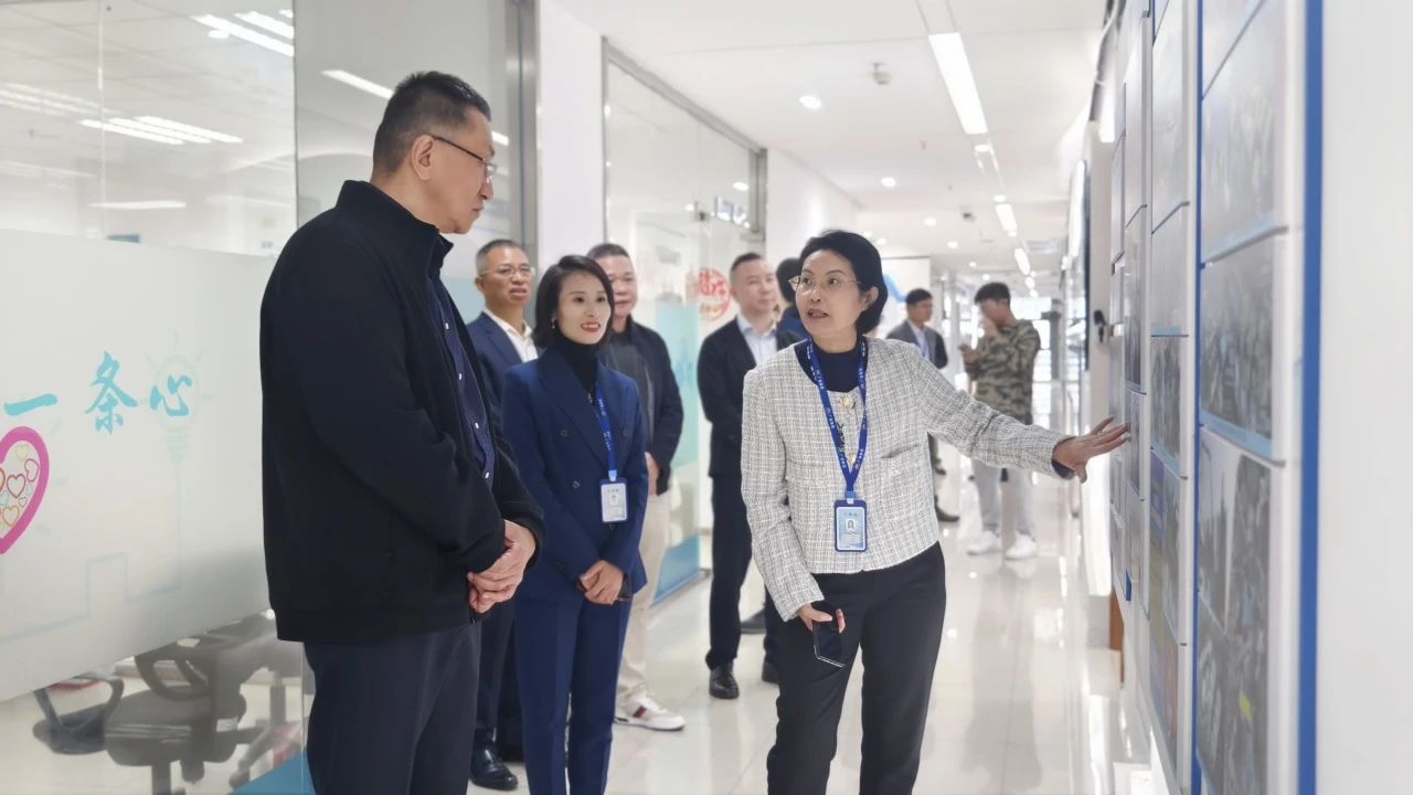 1066vip威尼斯集团｜汉中市南城街路党政代表团来访，调研数字化转型与智能化发展